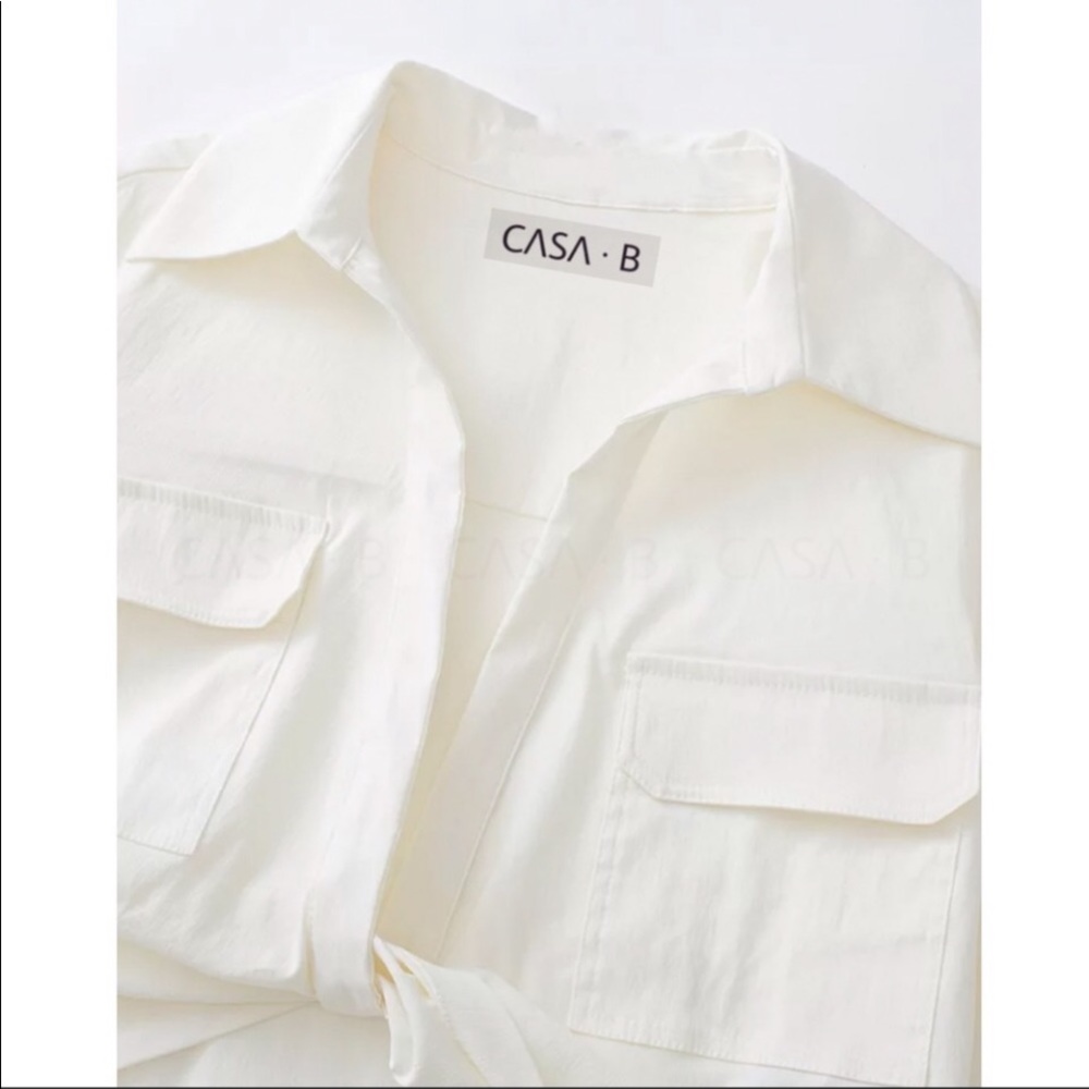 5⭐️BESTSELLER CASA B| The Christy Twist Front Collared Crop Blouse - Picture 6 of 10